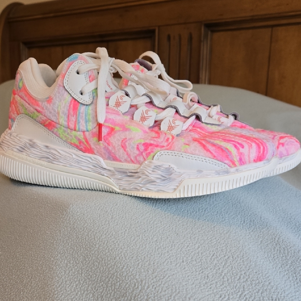 Colorful Women's Athletic Shoes